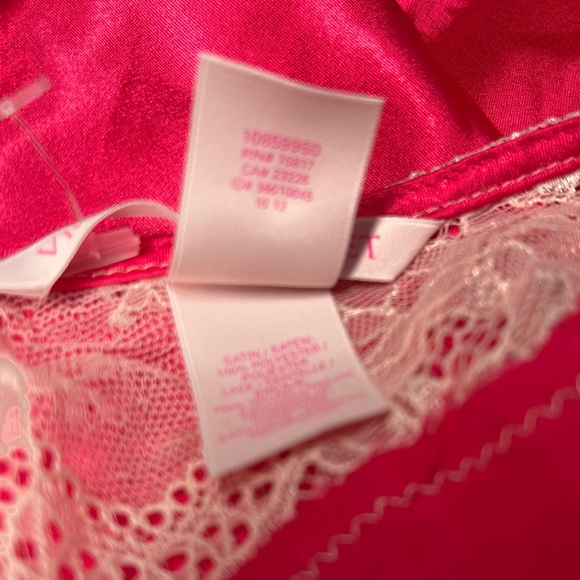 Large Victoria’s Secret Silk Slip nightgown chemise pink - Picture 6 of 6